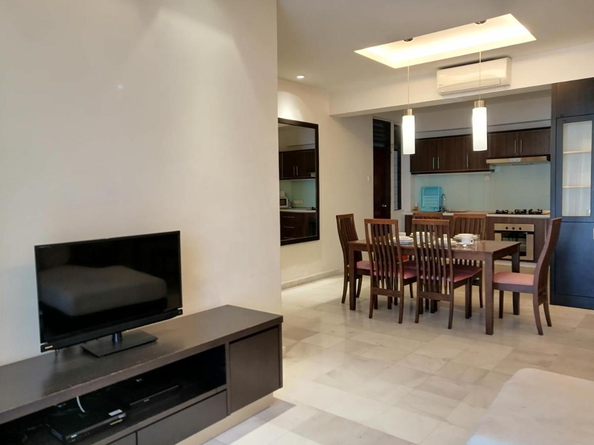 Desa Pelangi Condo George Town Esterno foto
