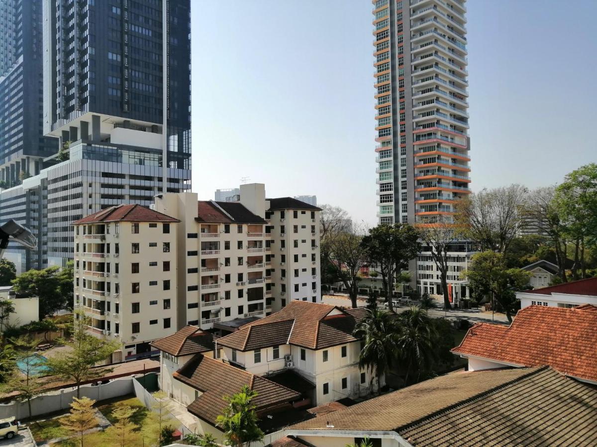 Desa Pelangi Condo George Town Esterno foto