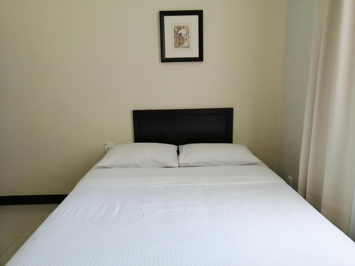 Desa Pelangi Condo George Town Esterno foto