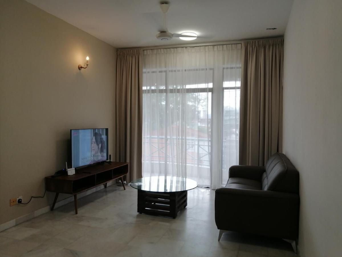 Desa Pelangi Condo George Town Esterno foto