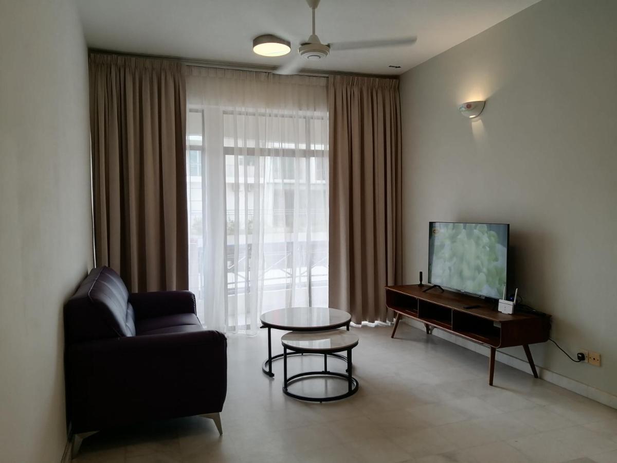 Desa Pelangi Condo George Town Esterno foto
