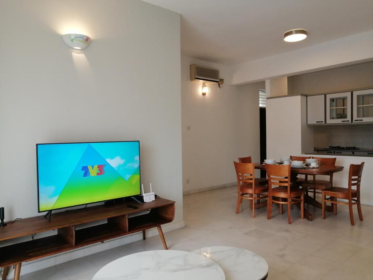 Desa Pelangi Condo George Town Esterno foto