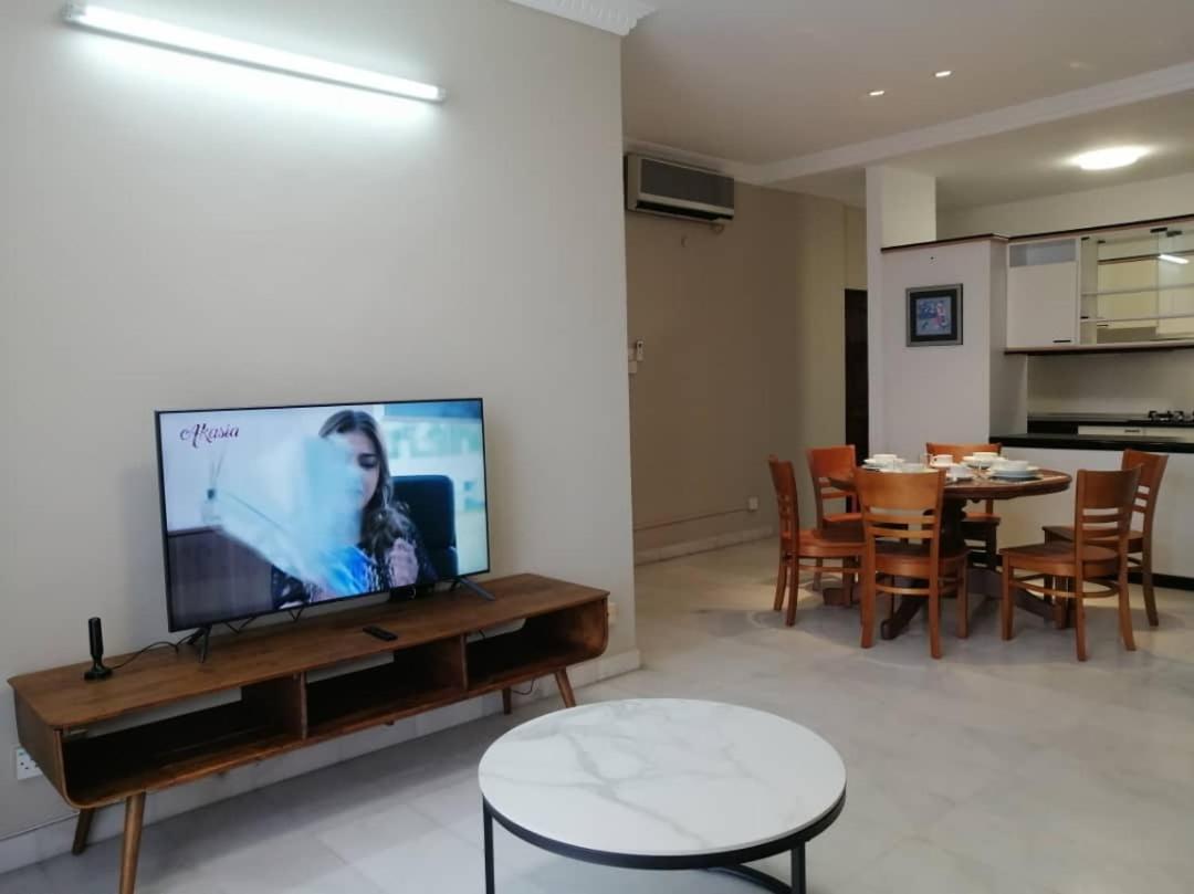 Desa Pelangi Condo George Town Esterno foto